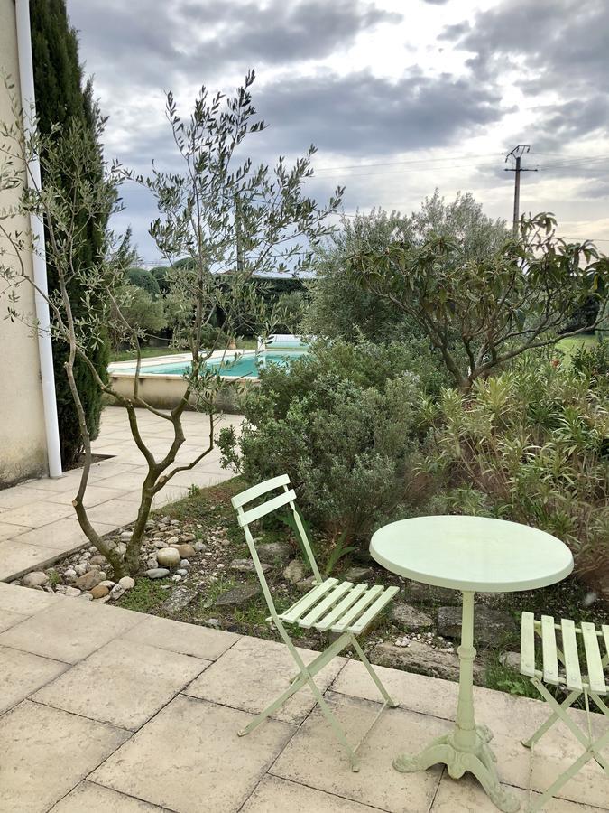 Le Clos Des Vergers LʼIsle-sur-la-Sorgue Esterno foto